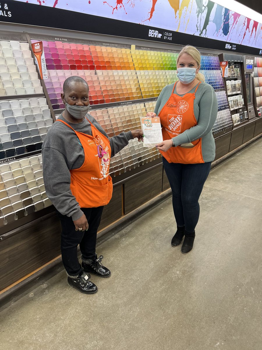 Venetia wanted to make sure Kathleen ASDS was recognized for excellent customer service today! And a great recovery! @kathleenCHI1935 <a href="/IsmaelPerezJrHD/">Ismael Perez</a> <a href="/White2Dawn/">Dawn White</a> @SASM1935 <a href="/1935The/">ChiRidge1935</a>