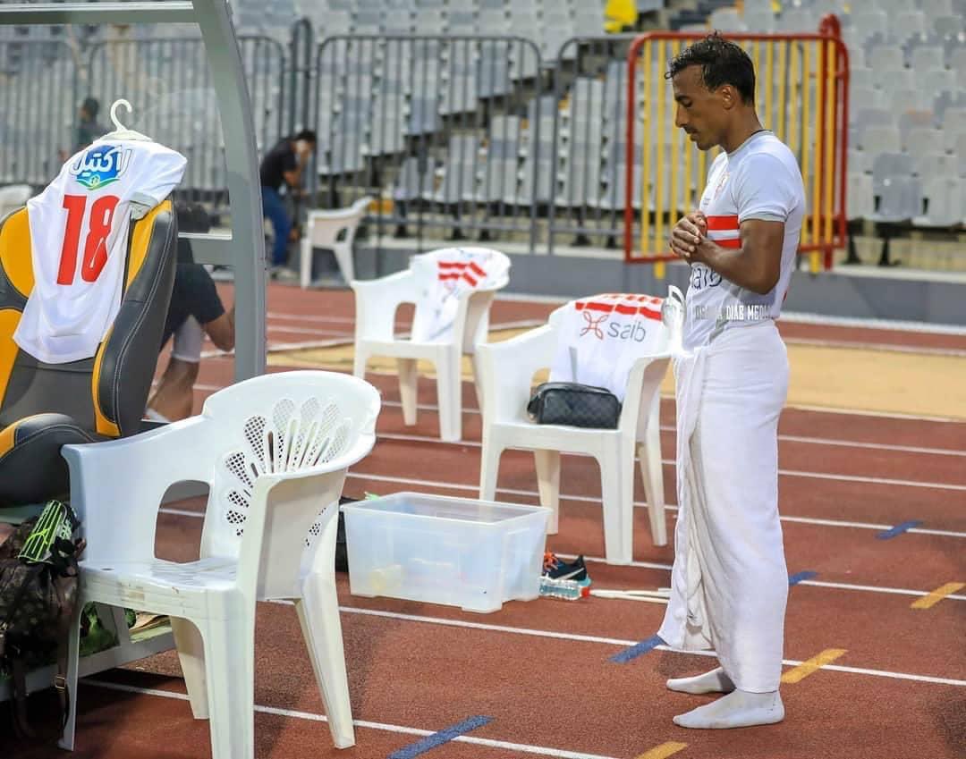 الاصاله 
والمهارة 
والاخلاق 
الاخلاص 
الانتماء 
إجتمعوا في لاعب واحد هو 👈شيفو 🥰

شكراً شيفو على ما قدمته للزمالك ومازالت ستقدم الكثير  🇦🇹💯🏹❤️

 #عبد_الشافي_زملكاوي_اصيل