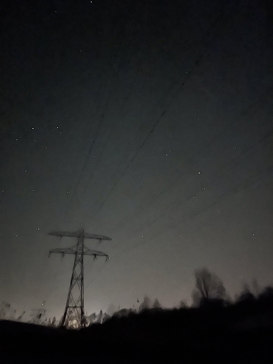 exddih's tweet photo. late night drives… ✨ https://t.co/3SjDQ483p3