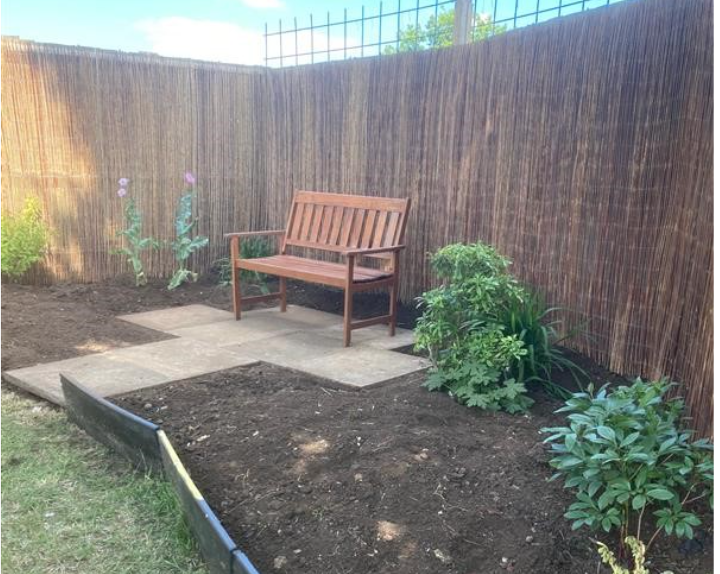 hmpps's tweet photo. Offenders in the East Midlands are making a positive contribution to their local area.

A @EWLincsNPS Community Payback team have transformed outdoor space used by those with visual impairments at the Grantham Blind Society in Lincolnshire🌱🌺

See the before and after photos⬇️ https://t.co/J9XJpC95zF