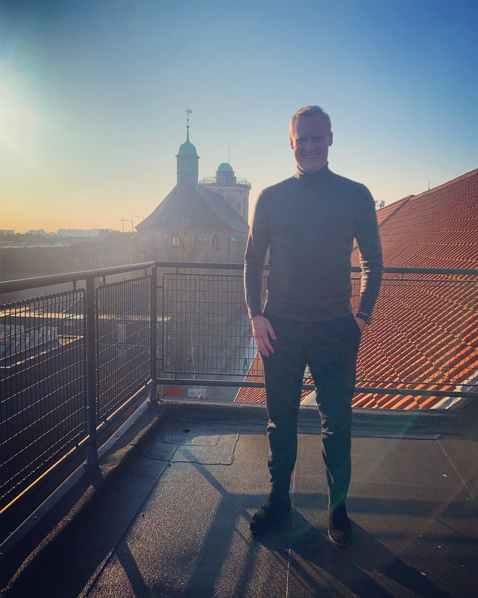 Jakobrdl's tweet photo. Happy and proud to have started today as TICRA's new Head of Team of Sales and Marketing🤝🛰 #TICRA #Space #Antenna https://t.co/9SJLgDhYMW