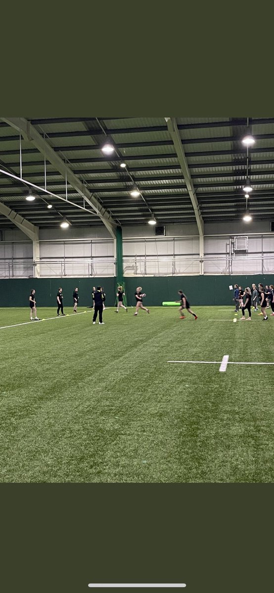 stefanandrews14's tweet photo. Good to start the @ospreys girls u18 program @LlandarcySport this evening. Looking forward to watching this group develop over the coming weeks https://t.co/1TLvsUA5D7
