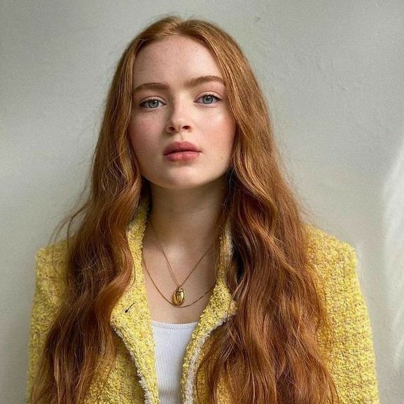 packcreatorbr's tweet image. sadie sink+niall horan yellow pack