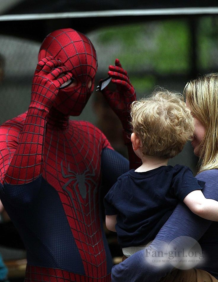 человек паук стоун