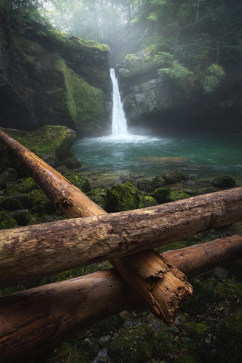 picshttp's tweet image. Chasing waterfalls in rural Switzerland  

#Water #WaterResources #Plant #Ecoregion #NaturalLandscape