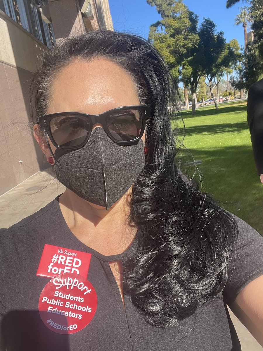 Wearing BLACK for educators today at Opening Day at the AZ Legislature. #UnionStrong 
#SupportEducators #SupportPublicSchools #SupportStudents