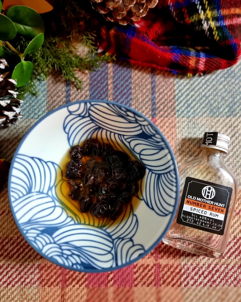 Chef Calum Richardson f/ <a href="/thebayfish/">The Bay Fish & Chips</a> was a chef in the Royal Navy &amp; has contributed some amazing recipes including this one - RICE PUDDING WITH DRUNKEN RAISINS. Absolutely delicious. Who knew raisins could taste so good (I did soak them in <a href="/OldMotherHunt/">Old Mother Hunt</a> Rum)