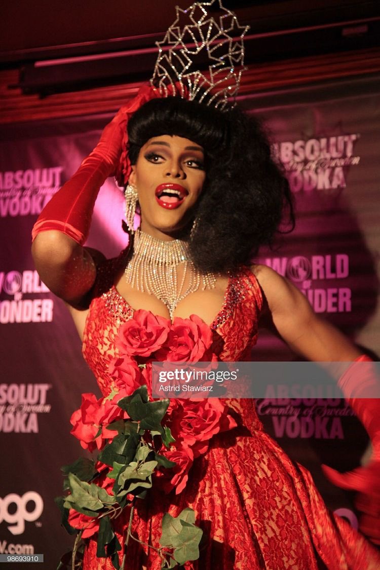 Татианна драг квин. Drag race 2. Rupaul's drag race tatiana. Drag racing гонки. Rupaul's drag race alyssa edwards.