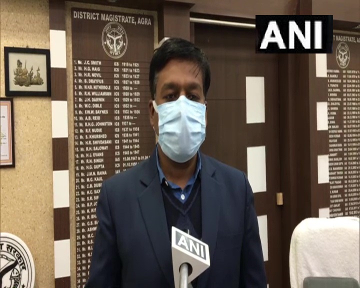 कोविड के 1000 से अधिक सक्रिय मामले होने के चलते उ.प्र. सरकार के निर्देशों के तहत स्विमिंग पूल एवं जिम बंद रहेंगे। दिशानिर्देशों का अनुपालन सुनिश्चित किया जाएगा। पिछले 3 दिनों से लगभग 250 मामले आ रहे हैं, 5000 टेस्ट प्रतिदिन किए जा रहे हैं: आगरा के ज़िलाधिकारी प्रभु एन.सिंह(10.01)