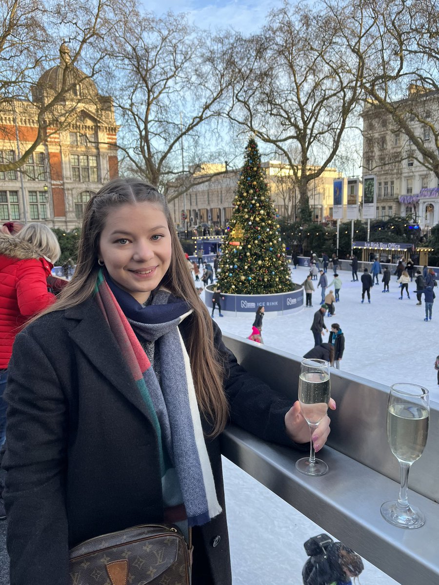 jessbarrettuk's tweet photo. Rewarding myself for not falling over 🤩🥂🍾 https://t.co/fSkh6b1rfH
