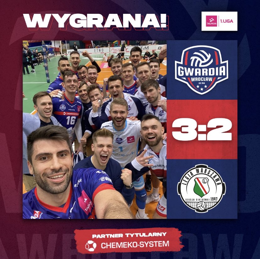 gwardiawro's tweet photo. Wychodzimy zwycięsko ze starcia z @LegiaSiatka. Dzisiaj emocji w Gali Orbita nie zabrakło. Tytuł MVP zdobywa Potężny Mateusz Frąc 🔥💪#TeamGwr #Gwardia #teamGwardia
@PolskaSiatkowka @polsatsport @TAURON1Liga @WrocF https://t.co/A59XOiMChU