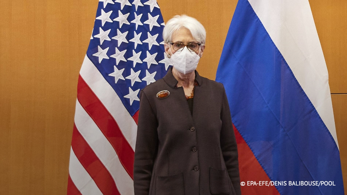 2001 год саммит g8 италия. лавров и блинкен встреча. саммит g8 в италии. кремль на связи. американцы за россию.