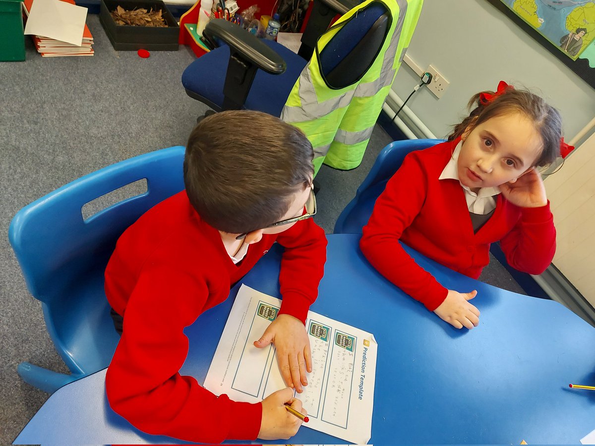 StFinbars_Y1's tweet photo. Year 2 enjoyed some quality discussion time today, using clues from their new text to make predictions #newtext #jackandthebakedbeanstalk @LiteracyCounts1 https://t.co/GuM9nDLPO1