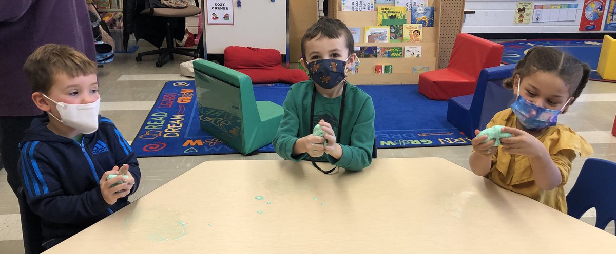 MissSharonCohen's tweet photo. So how do you begin G week in preschool?  We begin by making Green Glitter Goo in sensory science!!! #hvpk, #HESPeech, @HopewellES https://t.co/QQCKUeiZnW