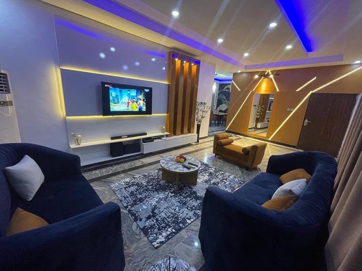 NgShortlet's tweet image. #ShortletsNigeria 🇳🇬

3 Bedroom Apartment with Soccer Board and Pool📍Lekki Phase 1 - Right

NGN 110,000

Call 09080000549
wa.me/2349080000549