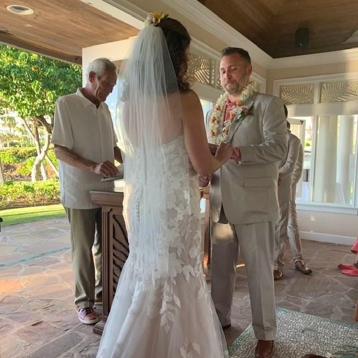 Laura Appenzeller tweet media