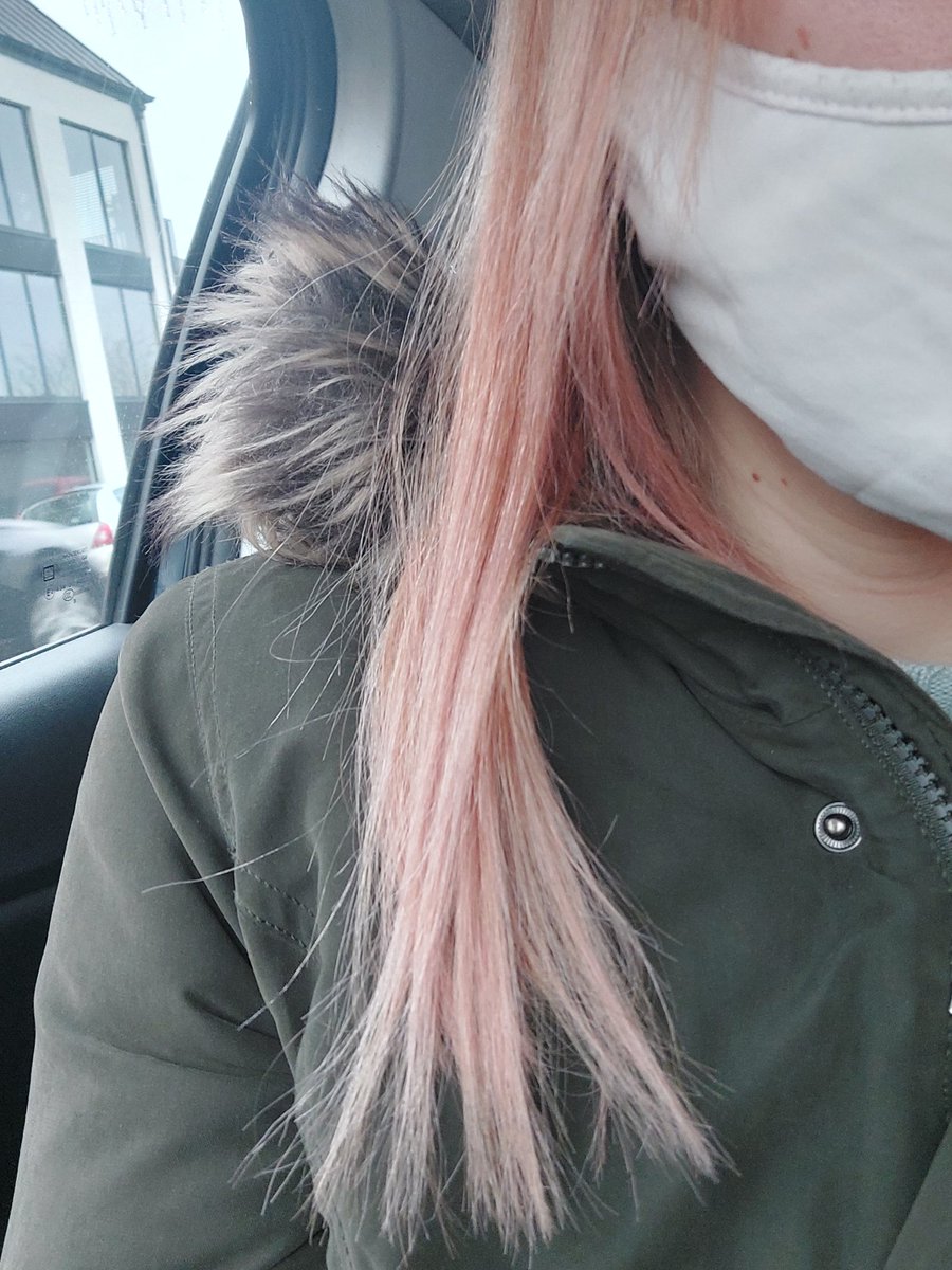 Pink hair .... i dont care! :-)