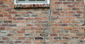 Did you know that the most vulnerable areas for deteriorating mortar include steps, chimneys, under windows, & behind downspouts. The solution is to repoint the mortar when the cracks first become evident. bit.ly/2NHvUlx  #masonryrepair