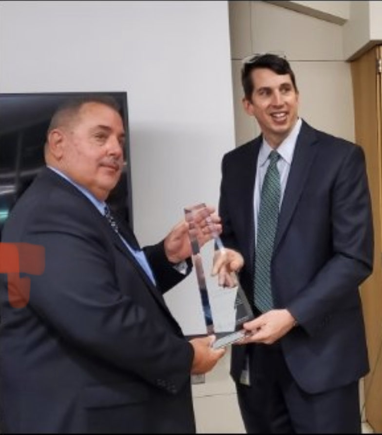 TakeBackPR's tweet image. Hey Siri, what does the phrase:

“We not me” 

mean?