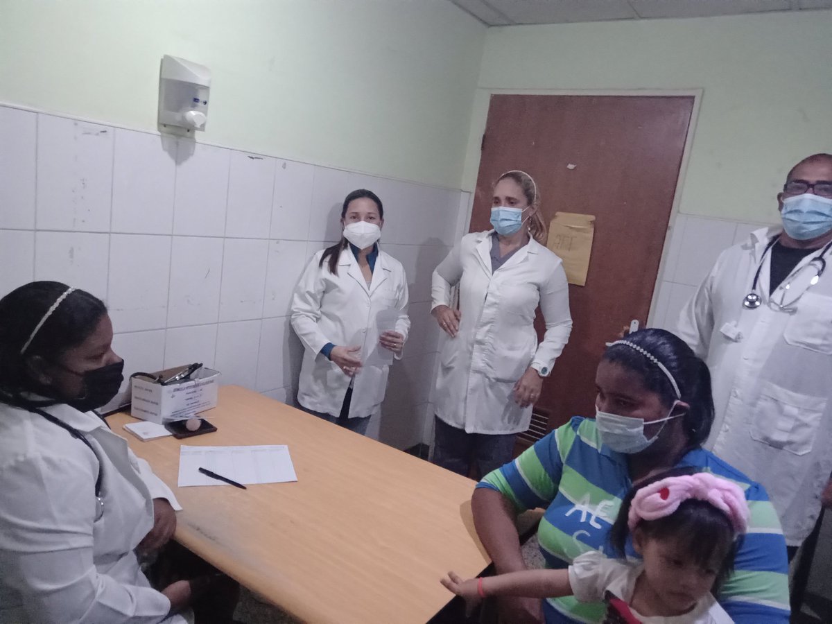 SosaAlexey's tweet photo. CDI La Unidad Estado Bolivar.seguimos con las evaluaciones pendiente pregado.en equipo sale el trabajo para nuestro estudiantes.#somos continuidad.
@AdanVillavicen5 @CDILaUnidad 
@cubacooperaven 
@LilyWad75051099 https://t.co/BkoFWJf3A5