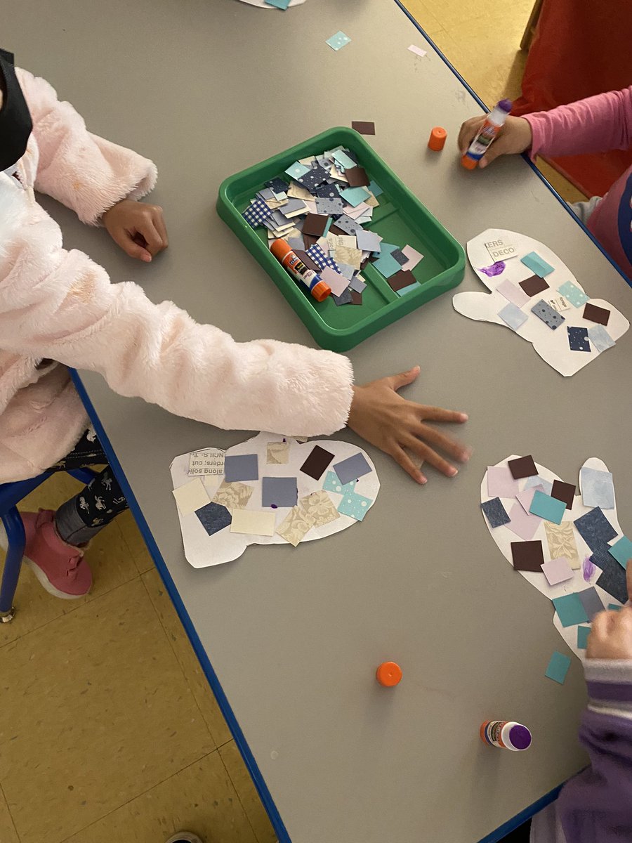 AndieSpradling's tweet photo. Smalls groups this week!
-Snow letter writing
-Snowman count
-decorate a mitten
-measure and cut the snowflake ❄️ 
@pleasantgrovees #prek4AL https://t.co/z0pULBsMlq