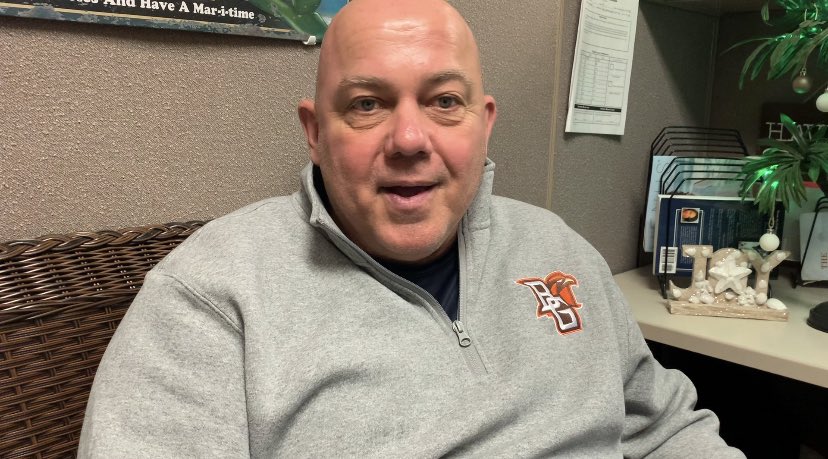 CPDRecruitment's tweet photo. RECRUITMENT to RETIREMENT: Sgt. Ron Jacobs💙

After 32 years of dedicated service with @ColumbusPolice Sgt. Jacobs retired 1/7/22.

His career included Patrol, CSSU, Zone Investigations, SWAT &amp; Criminal Intelligence Bureau

🎥https://t.co/rTOxxfkXmX

#columbuspolice #recruitment https://t.co/RnJ4DCUchd