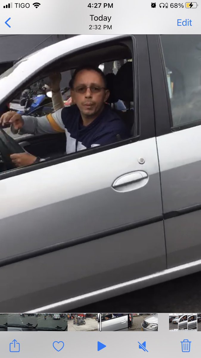 RedCastellana's tweet image. Este conductor del vehículo INN303 por poco causa un accidente multiple en el cruce de la Cll 138 x Cr58 en maniobra peligrosa y agresiva. Por poco tumba un motociclista. Luego lo cierra varias veces, insulta e intimida. ¿Podríamos hacerlo famoso? @SectorMovilidad @gusgomez1701