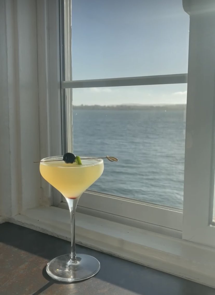 PassPort San Diego (@passport_sd) on Twitter photo If these are Monday blues, then <a href="/Seaport_Village/">Seaport Village</a> couldnโt be happier ! Kick off the week by checking them out ๐
#seaportvillage #seaportvillagesandiego #seaportvillagesd #ocean #sandiego
โข
โข
Have an amazing day from <a href="/passport_sd/">PassPort San Diego</a> ๐ If these are Monday blues, then <a href="/Seaport_Village/">Seaport Village</a> couldnโt be happier ! Kick off the week by checking them out ๐
#seaportvillage #seaportvillagesandiego #seaportvillagesd #ocean #sandiego
โข
โข
Have an amazing day from <a href="/passport_sd/">PassPort San Diego</a> ๐