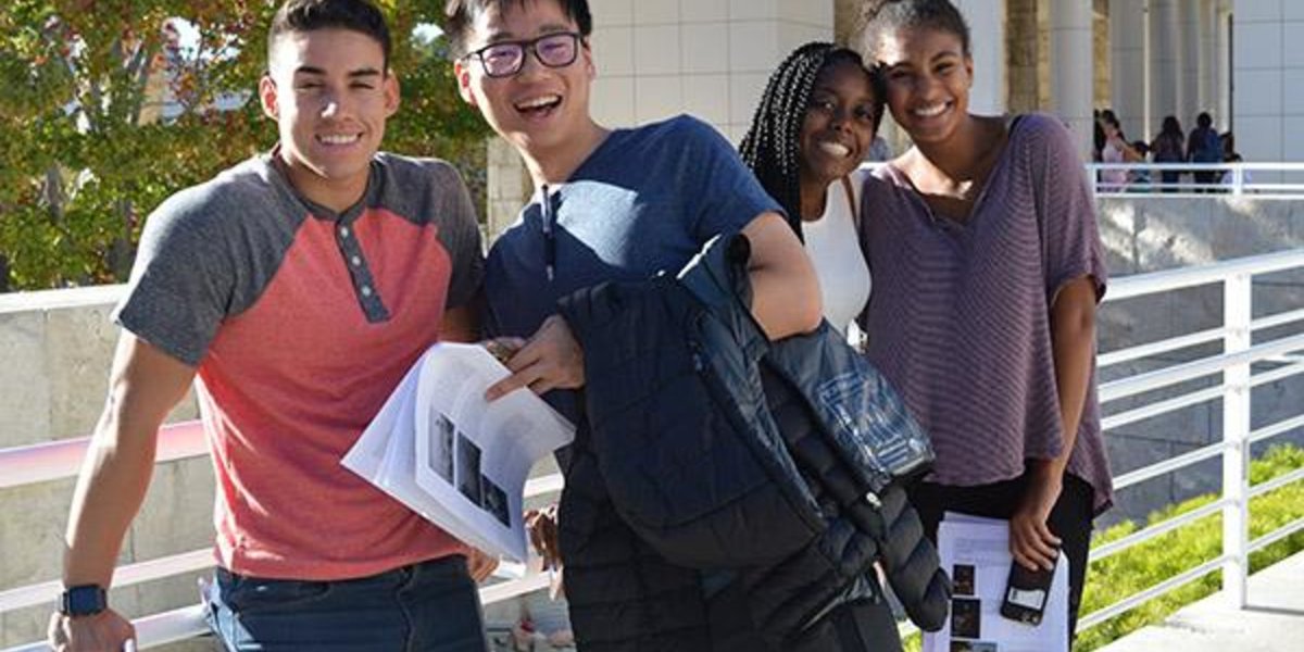 Teaching Fellowships available in Civic, Liberal, and Global Education (COLLEGE) program. Three-year term, multiple positions, open to all disciplines. Learn more and apply: college.stanford.edu/fellows/fellow…