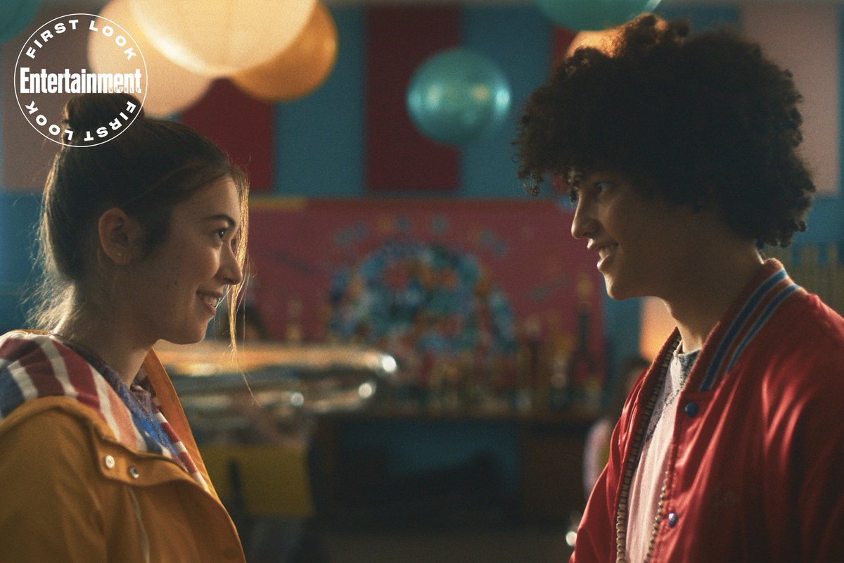 filmes_e_filmes's tweet photo. A @EW divulgou as primeiras imagens de "The Sky is Everywhere", novo drama dirigido por Josephine Decker baseado no romance homônimo de Jandy Nelson.🔥🎥
#theskyiseverywhere #josephinedecker #jandynelson #a24 #appletvplus https://t.co/I2MiLpOmGz