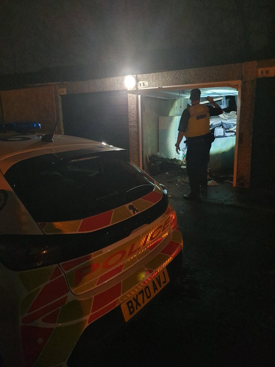 Newhall officers have been patrolling the Berryfields estate this evening, checking up on some insecure garages. We will be speaking to housing to make sure that they are made secure. #partnershipwork #tacklingasb