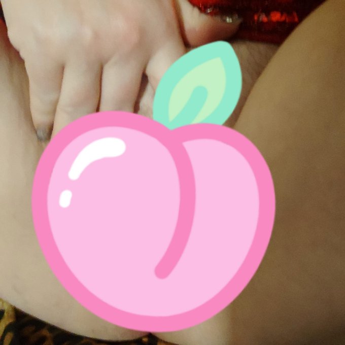 Chiss&agrave; cosa ci sar&agrave; sotto questa 🍑 vienilo a scoprire qui ⬇️ https://t.co/kX3VYPhsNr https://t.co/Ih<a href="/tag/intervista"class="tags"><span>#intervista</span></a><a href="/tag/radio"class="tags"><span>#radio</span></a><a href="/tag/foryou"class="tags"><span>#foryou</span></a><a href="/tag/follow%EF%BD%8De"class="tags"><span>#followｍe</span></a><a href="/tag/lazanzara"class="tags"><span>#lazanzara</span></a>