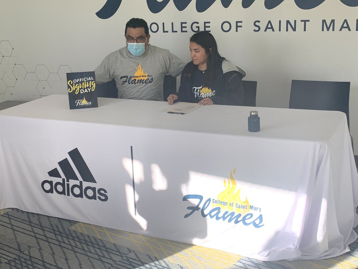 Welcome to the 🔥 <a href="/camilamunoz08/">Camila Munoz</a>! So excited for our semester transfer to join us this spring!