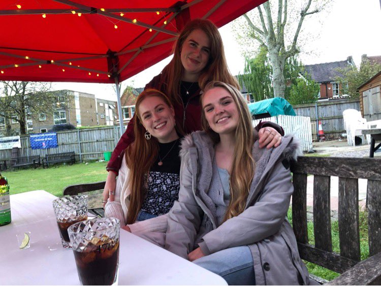 EleanorRuston's tweet image. So so excited to be reunited with these two once I’m home. So unbelievably excited to see what the year holds for them both. How nice to see how far we’ve come since Uni❤️