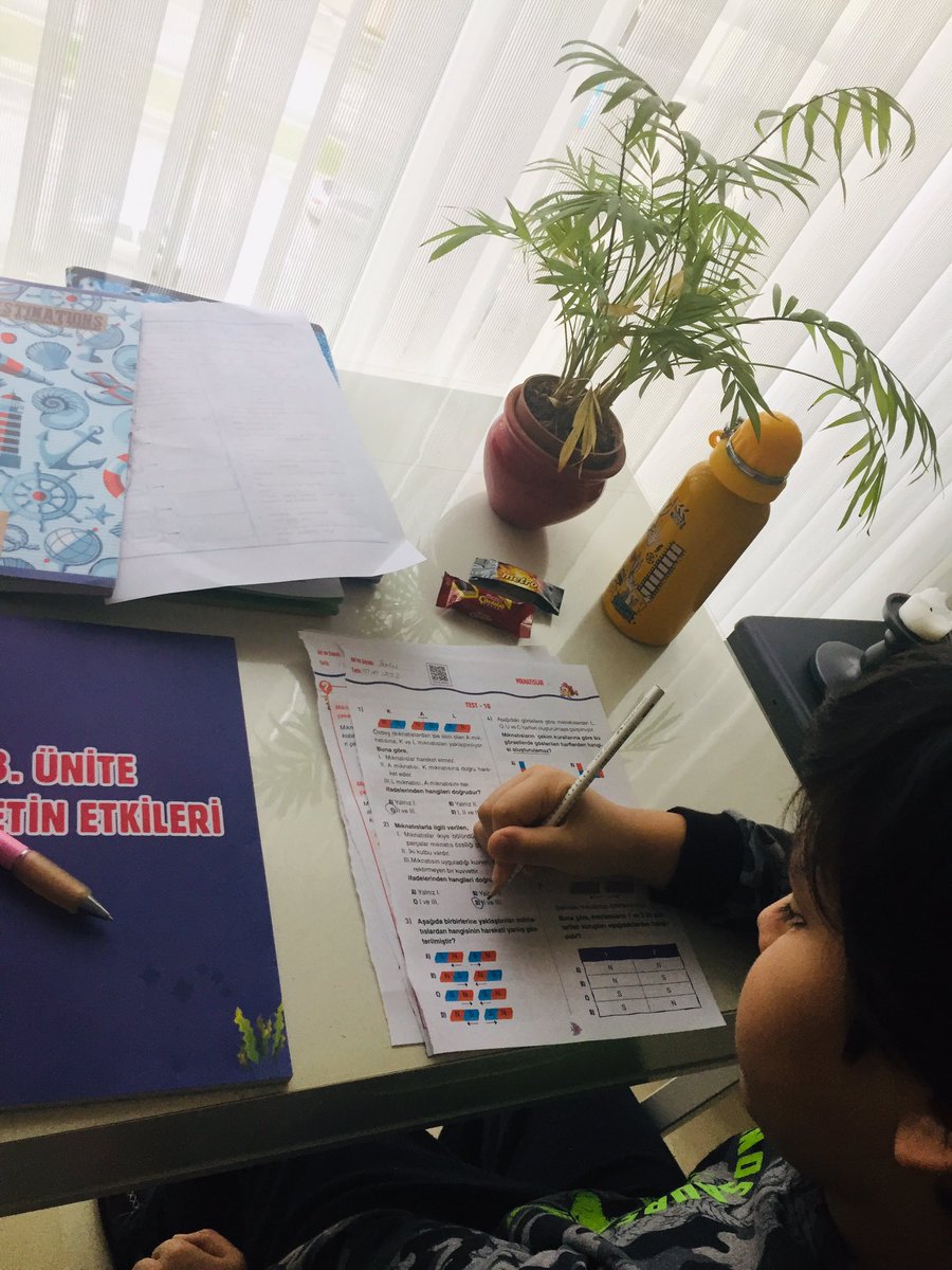 Fen dersi , dersten öte hayatın tam da kendisidir💎önce öyküleştir sonra düşündür 💯mesleğime gözü kapalı aşığım❣️