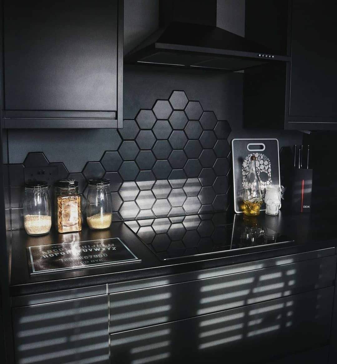 AttitudeCo's tweet photo. Dream kitchen🖤 YES or NO?💀
📷project_thirteen_
#attitudeclothing #gothichome #gothicdecor #gothickitchen #gothichomeware https://t.co/HNojl1IQRQ