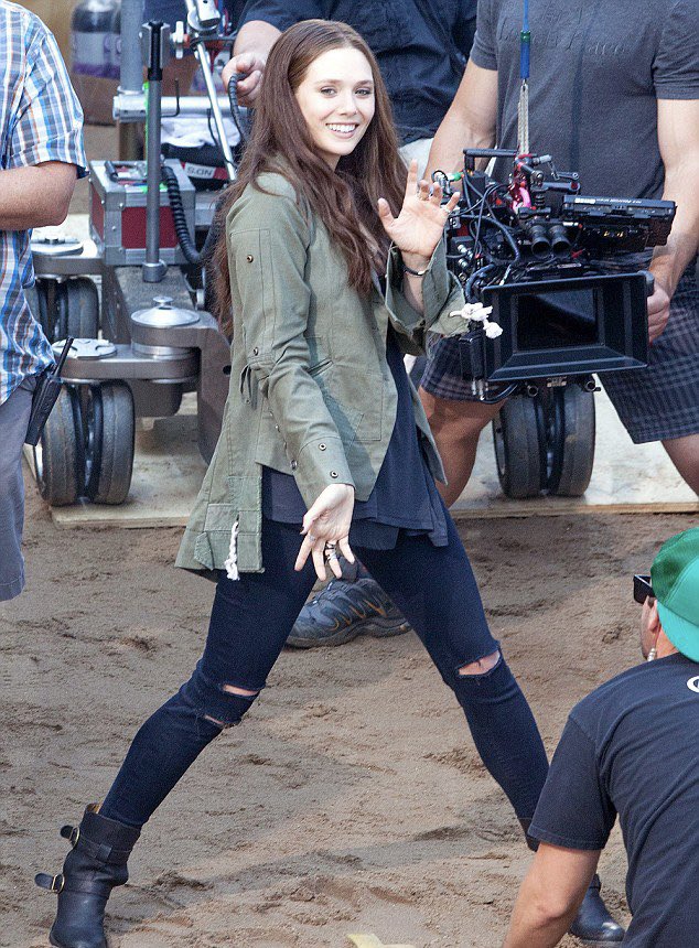 wandaspost's tweet photo. elizabeth olsen as wanda maximoff/scarlet witch on the set of captain america: civil war (2016) https://t.co/tLvBwAuxnB