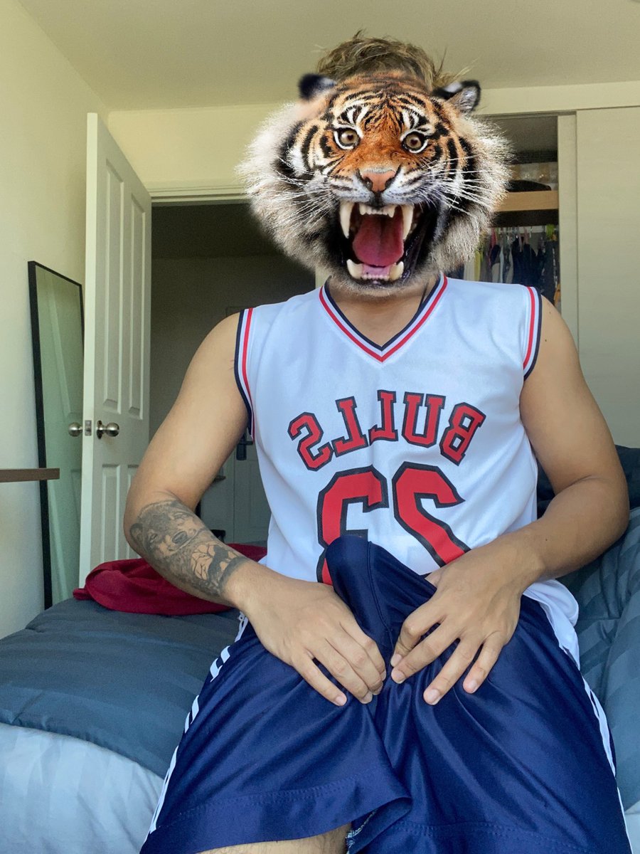 methit45's tweet photo. ตื่นเช้ามาก็แข็งเลยครับ 🐯 https://t.co/18YyRqM4zC