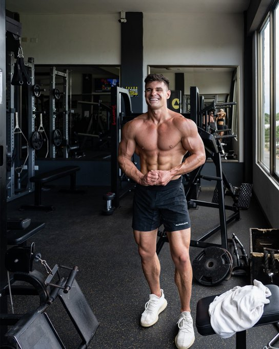 chadcull1's tweet photo. Rob Lipsett
.
#roblipsett #fitmen #fitnessmen #muscular #fitbody #sixpacks #shirtlessinthegym https://t.co/4QZtt9GyBM