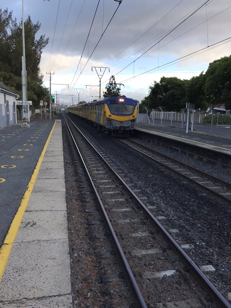 Lorenzo Davids tweet media