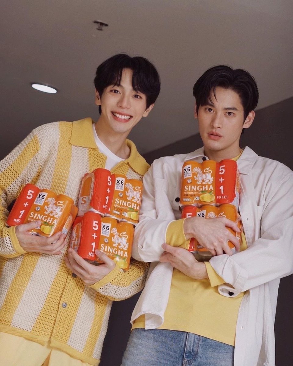 uppawonder's tweet image. กลับไปดูอีกครั้งก็ชื่นใจ ~ เป็นรูปที่ย้อนกลับไปดูบ่อยมากเพราะความน่ารักของเก้าอัพเลย 🤲🏻🖤🤍 และก็ประทับใจรสชาติของสิงห์ยูซุด้วยยยยย🤟🏻

#หอมทะลุกระป๋อง 
#ละมุนจนต้องตุนให้เต็มบ้าน 
#เก้าอัพxสิงห์ยูซุ