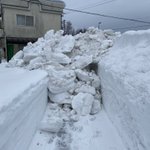 雪国では当たり前？ゲームみたいな道の塞がり方をする!