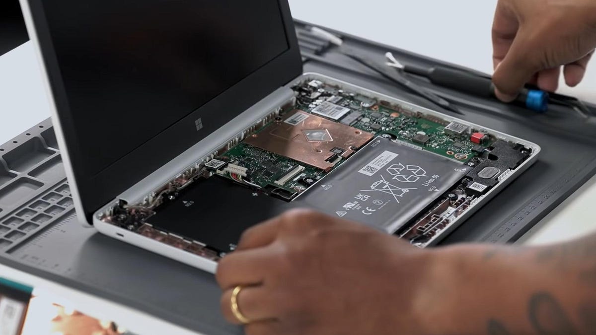 Microsoft's Surface Laptop SE Teardown Video Is a Major Win for Right to Repair