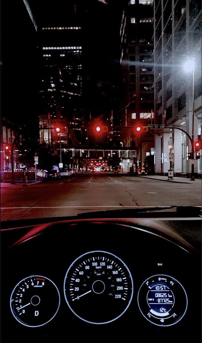 6StringedStudio's tweet image. ✨ Happy 2022! ✨

It’s been a busy start to the year for 
6Stringed Studios!

Good Luck in your endeavours this year and
Stay safe out there everyone! 🎶 

… and always remember to practice!