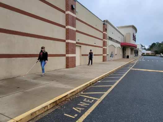 FSU_VisDis's tweet image. O&amp;amp;M students learning strip mall and escalator travel in Tallahassee,FL, 1/10/22 #OrientationAndMobility #Escalators @fsueducation @abby_reinholt