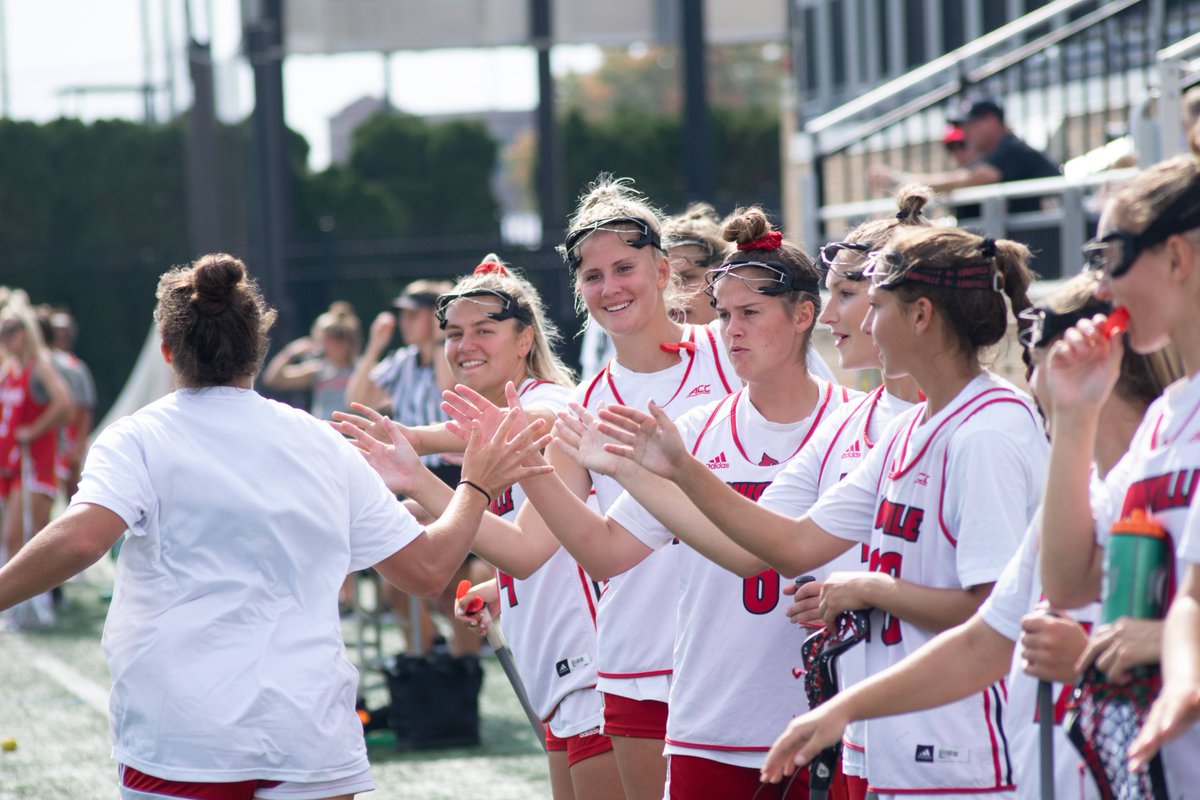 LouisvilleLax's tweet photo. COMING SOON ⏳

The 2022 season is ONE month away! 

#GoCards https://t.co/kvr6IBZ4WZ
