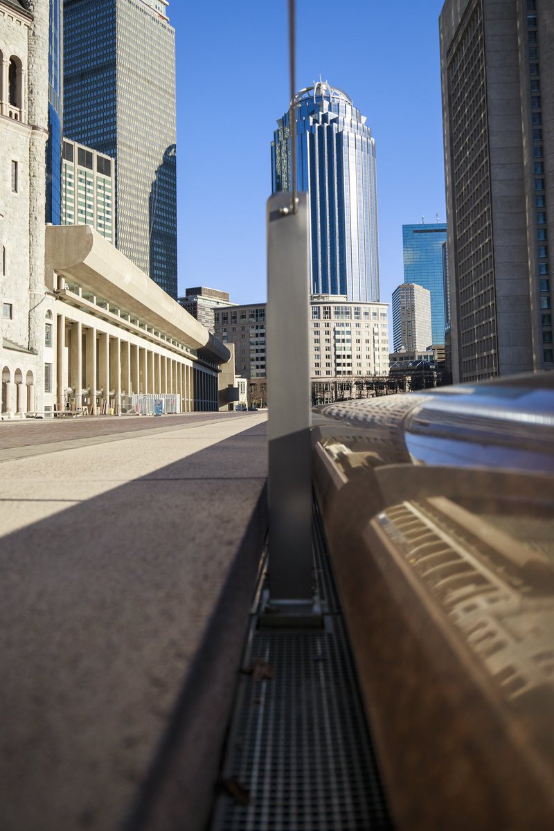 JoshJamisonPho1's tweet image. Morning walk around the reflecting pool (without water) #Boston #reflectingpool #dogs #dogoargentino #DogsBehavingVeryBadly