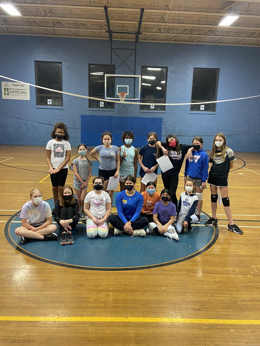 bgcwpa_sports's tweet photo. Huge thank you to @BabySeman for speaking with our #SeeHerBeHer Girls Volleyball Academy tonight! Angela is a @Pitt_VB alum and the Pitt record holder in digs with 1,851 career digs. 🏐 #bgcwpa https://t.co/q2oi1EhOBF