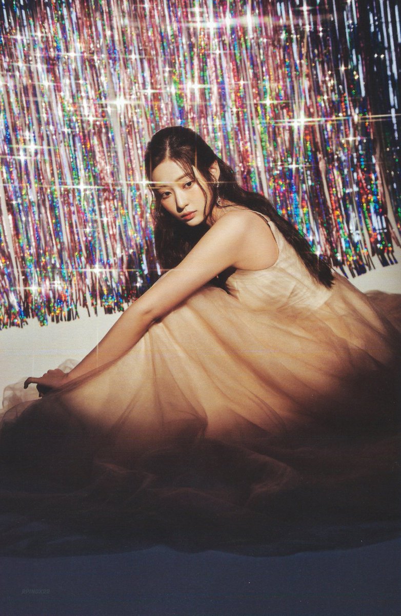 Kim Min Ju, the woman you are today...

#김민주 #민주 #Pro_memoria
#KimMinJu #ミンジュ <a href="/minju_official_/">김민주 KIM MIN JU</a>