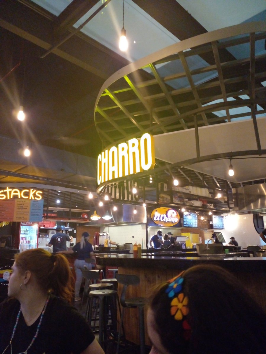 consejero01's tweet photo. Fue Santo Charro, y agradezco la recomendacion @NatyDuranH y @suazohugo, de lujo ¡! muy pero muy buenos ¡! birria, carnita y suadero ... 🤤 https://t.co/bFRwh0Johu